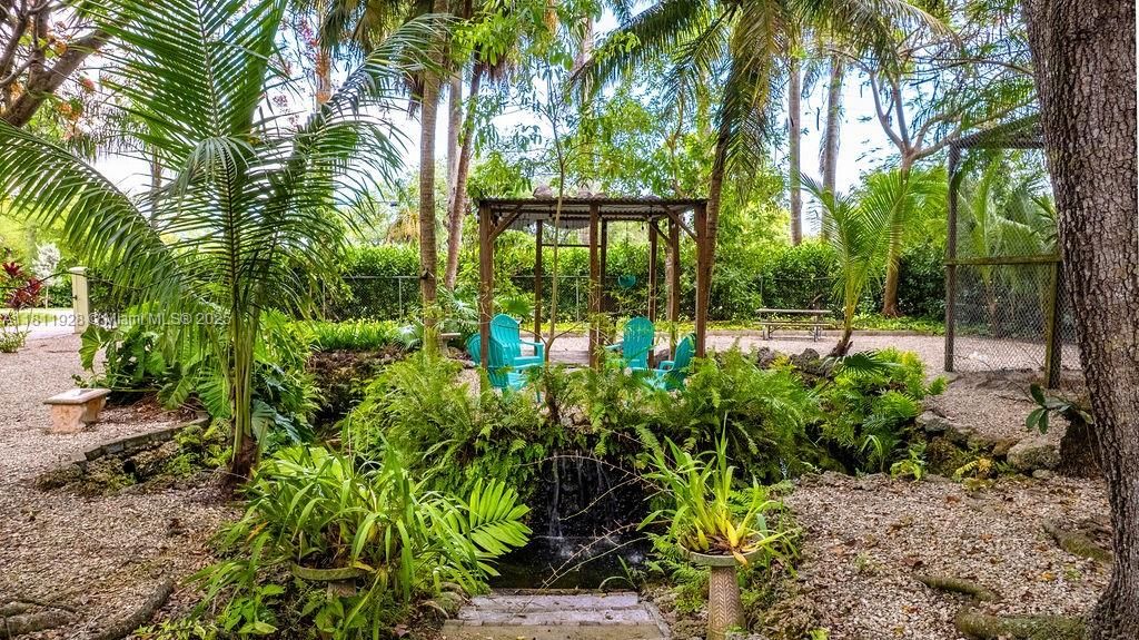 待售: $1,750,000 (3 贝兹, 3 浴室, 2438 平方英尺)