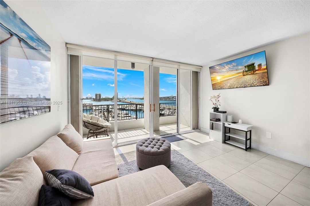 Recently Sold: $215,000 (0 beds, 1 baths, 400 Square Feet)