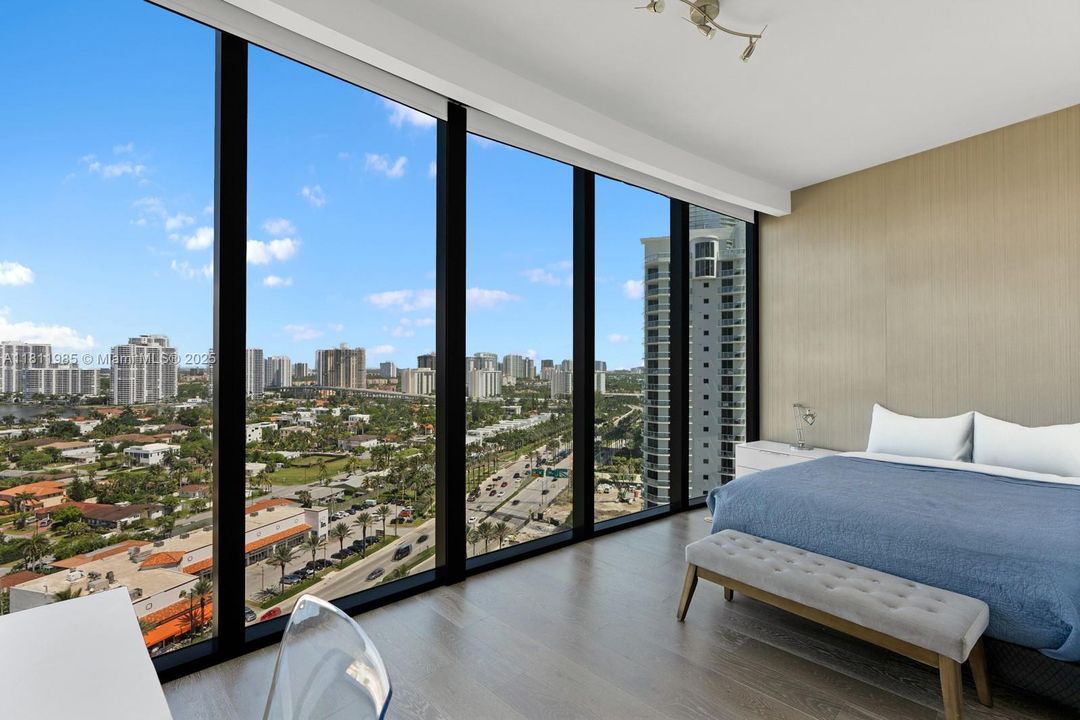 На продажу: $3,990,000 (4 спален, 4 ванн, 4154 Квадратных фут)