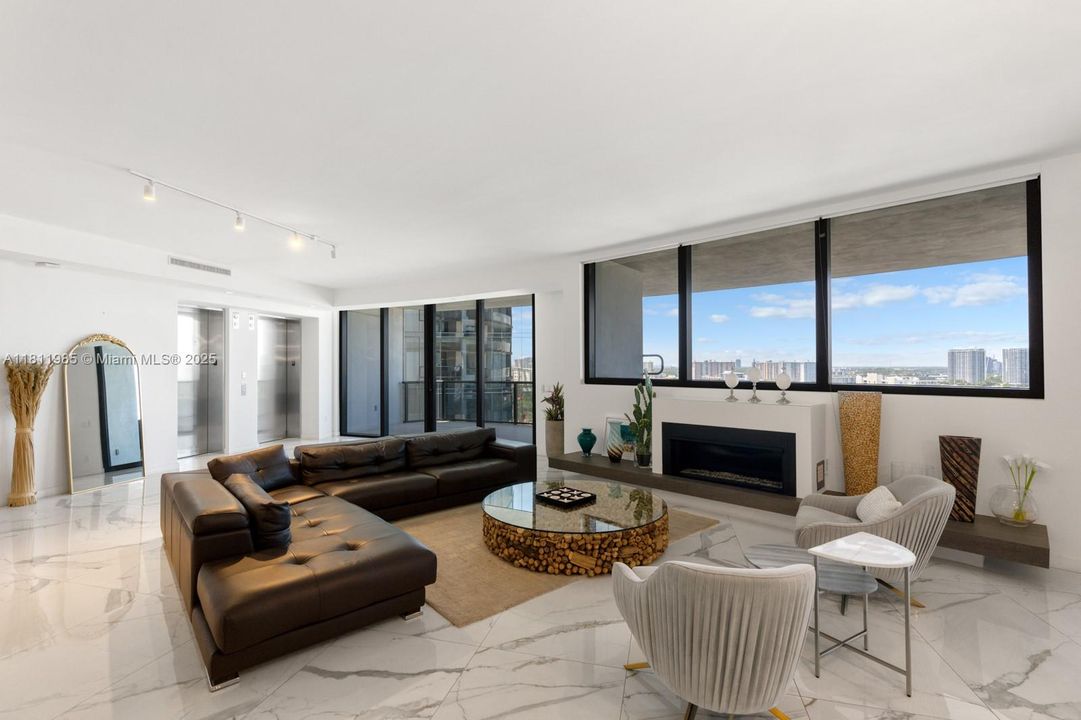 На продажу: $3,990,000 (4 спален, 4 ванн, 4154 Квадратных фут)