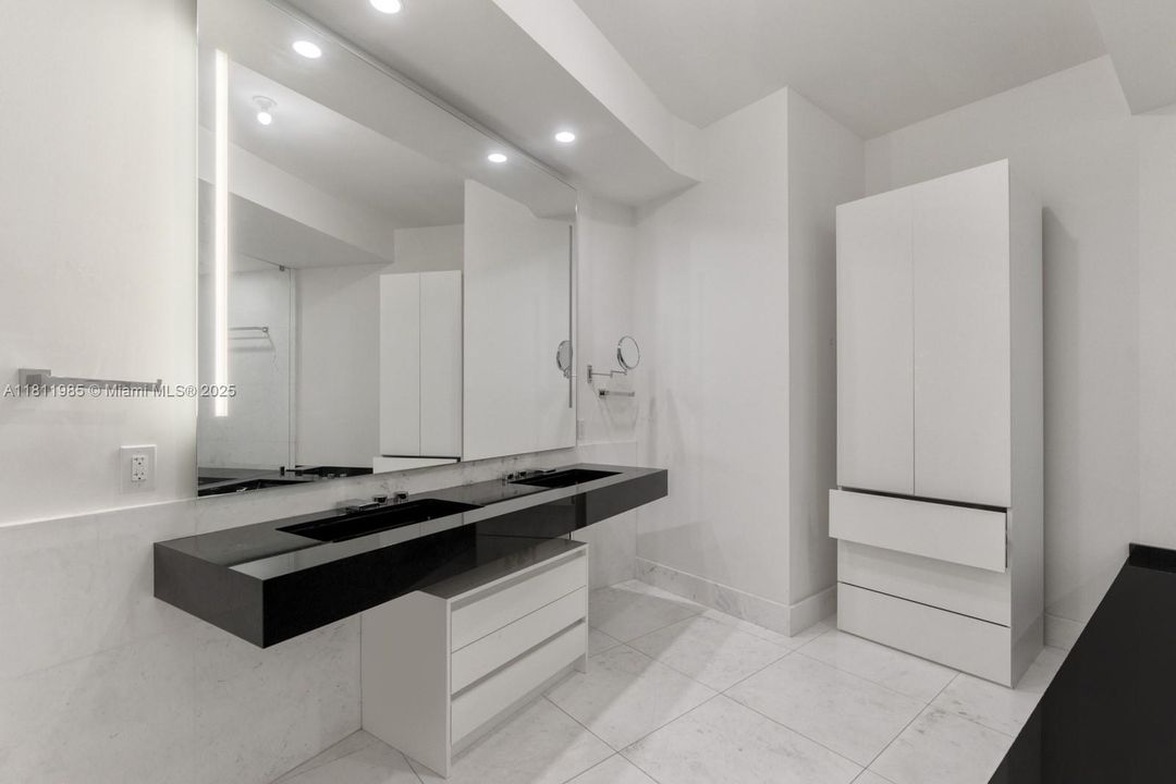 На продажу: $3,990,000 (4 спален, 4 ванн, 4154 Квадратных фут)