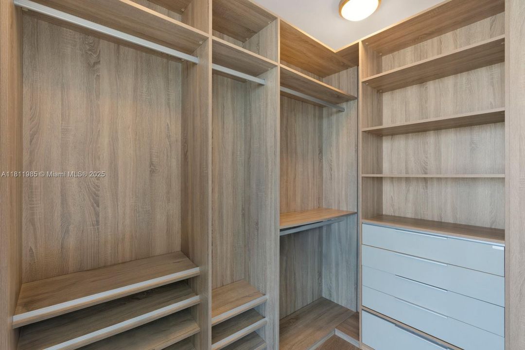 На продажу: $3,990,000 (4 спален, 4 ванн, 4154 Квадратных фут)