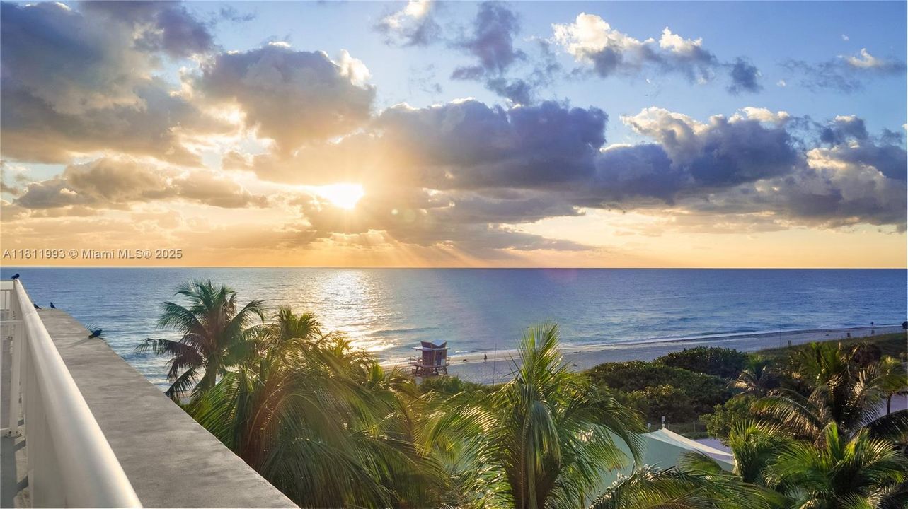 For Sale: $815,000 (1 beds, 2 baths, 819 Square Feet)