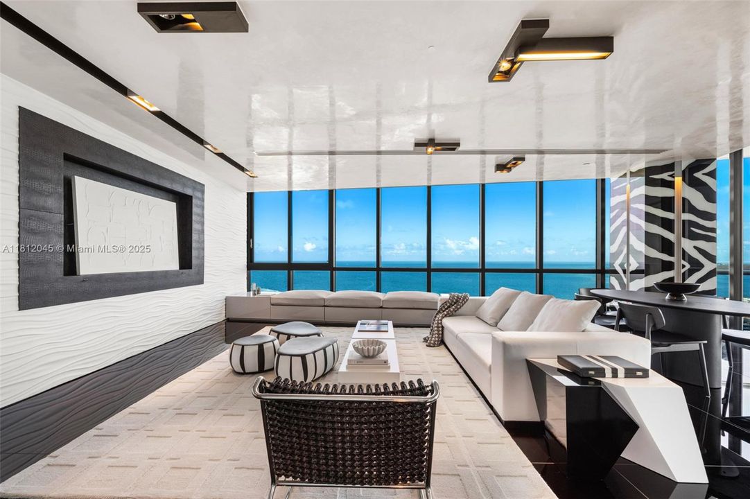 For Sale: $15,900,000 (3 beds, 4 baths, 3335 Square Feet)