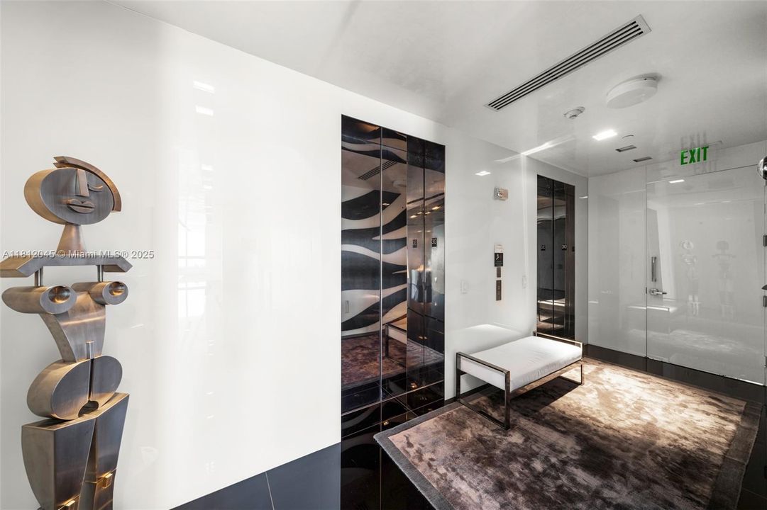 For Sale: $15,900,000 (3 beds, 4 baths, 3335 Square Feet)