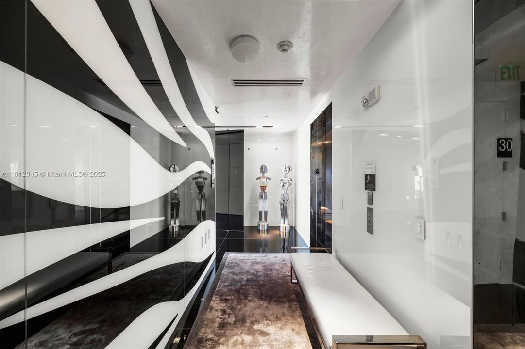 For Sale: $15,900,000 (3 beds, 4 baths, 3335 Square Feet)