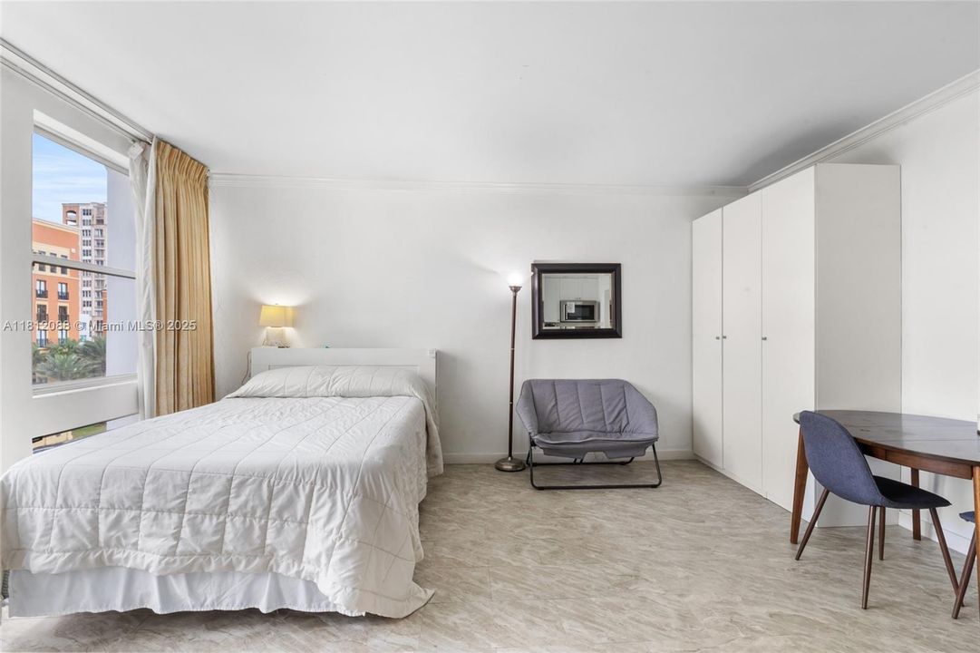 Vendido Recientemente: $210,000 (0 camas, 1 baños, 420 Pies cuadrados)