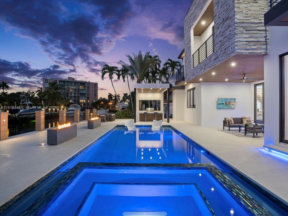 For Sale: $7,200,000 (5 beds, 5 baths, 6026 Square Feet)