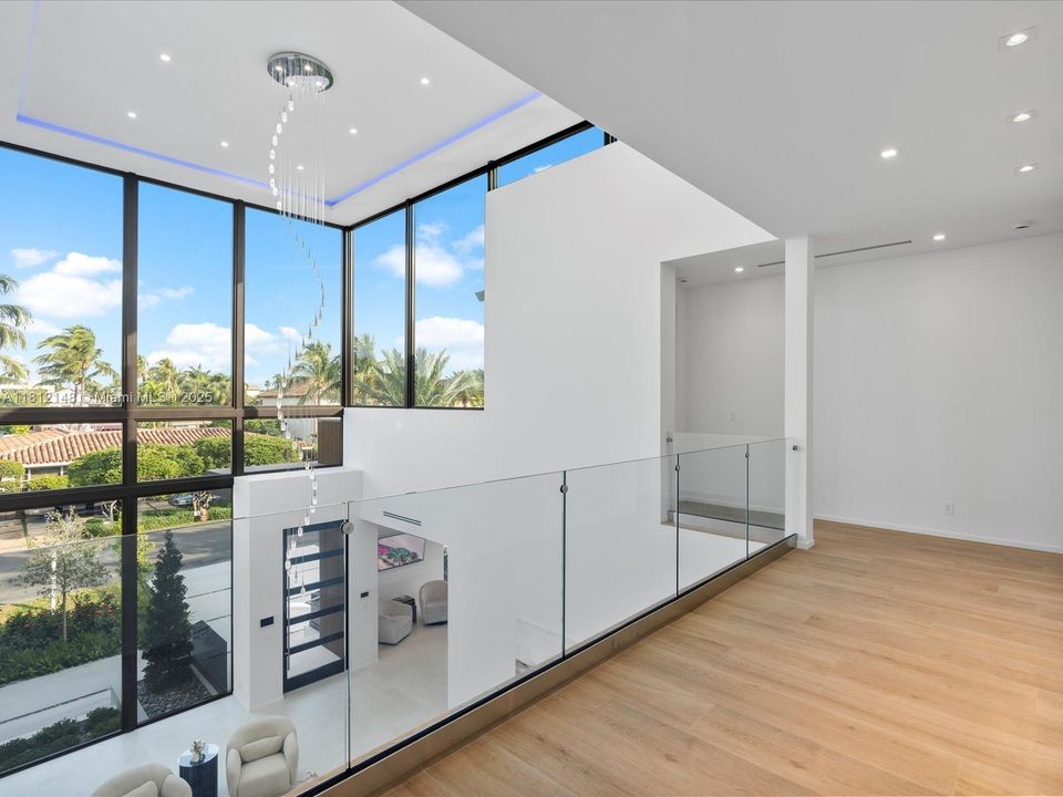 For Sale: $7,200,000 (5 beds, 5 baths, 6026 Square Feet)