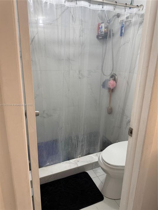 Activo con contrato: $248,000 (2 camas, 2 baños, 911 Pies cuadrados)