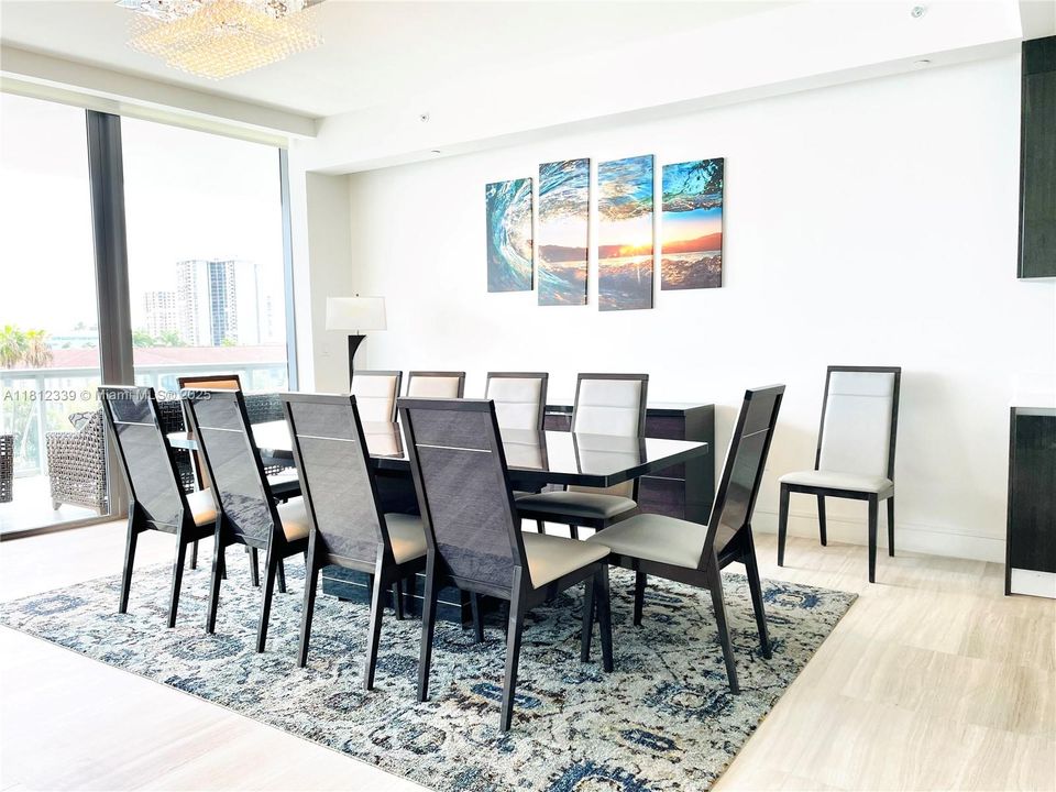 Recently Rented: $14,500 (4 beds, 4 baths, 3184 Square Feet)