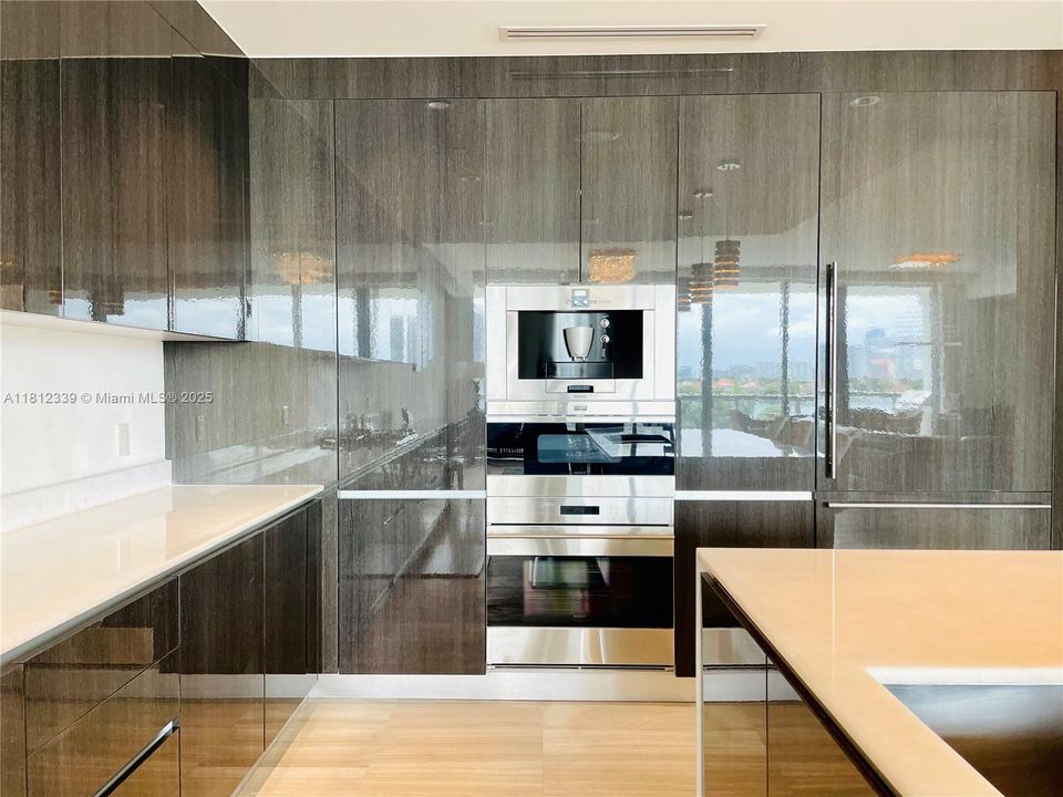 Recently Rented: $14,500 (4 beds, 4 baths, 3184 Square Feet)