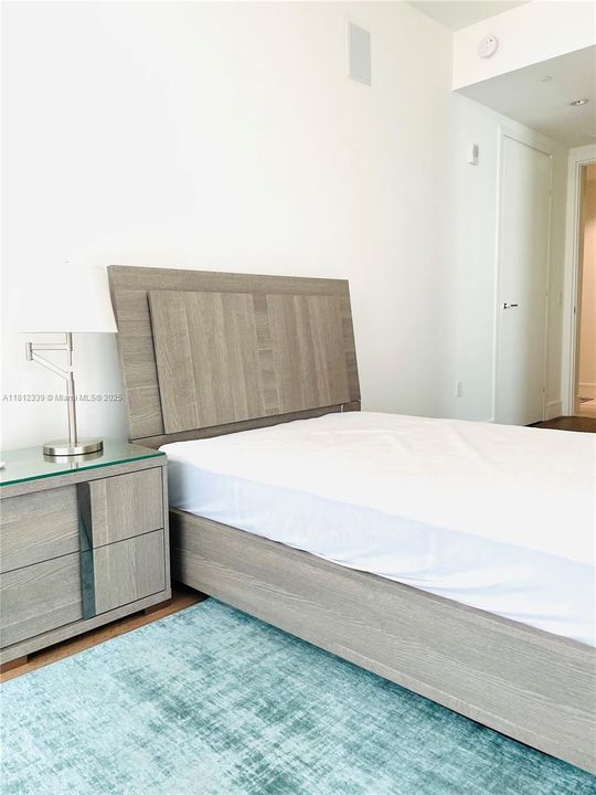 Recently Rented: $14,500 (4 beds, 4 baths, 3184 Square Feet)