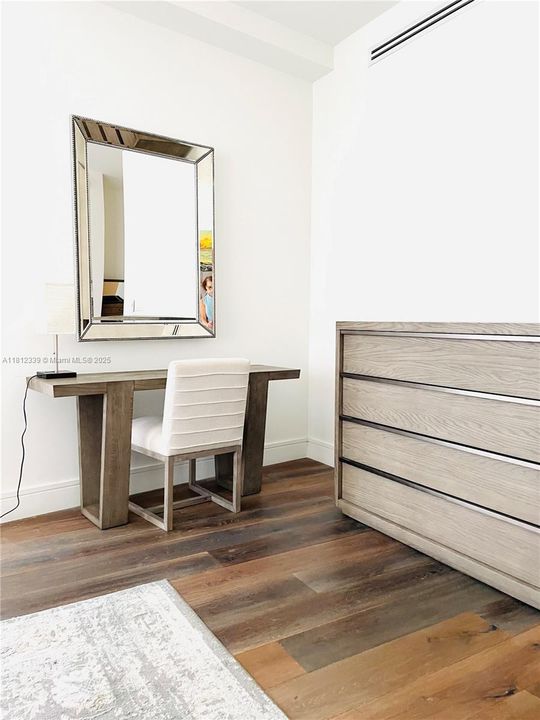 Recently Rented: $14,500 (4 beds, 4 baths, 3184 Square Feet)