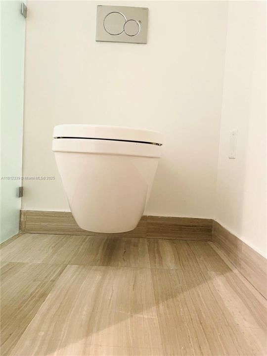 Recently Rented: $14,500 (4 beds, 4 baths, 3184 Square Feet)