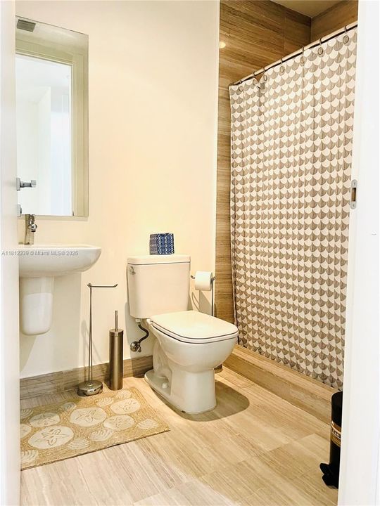 Recently Rented: $14,500 (4 beds, 4 baths, 3184 Square Feet)