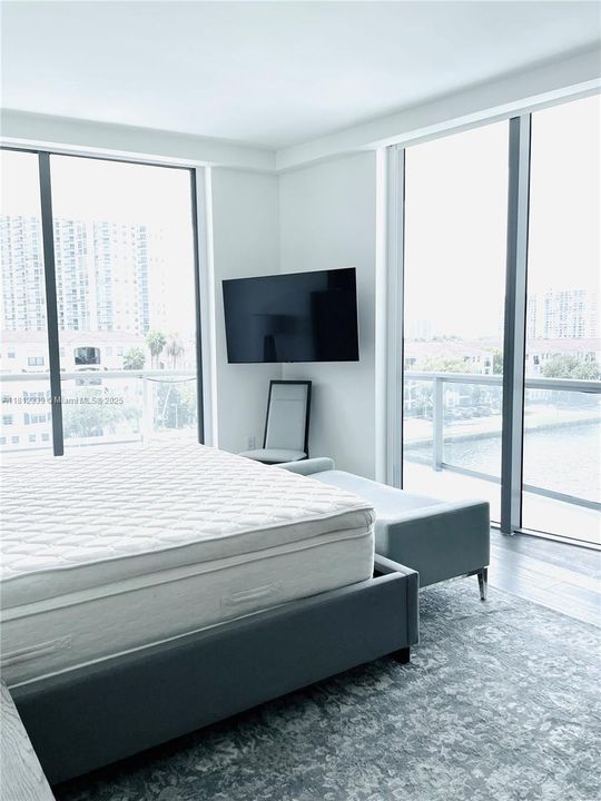 Recently Rented: $14,500 (4 beds, 4 baths, 3184 Square Feet)