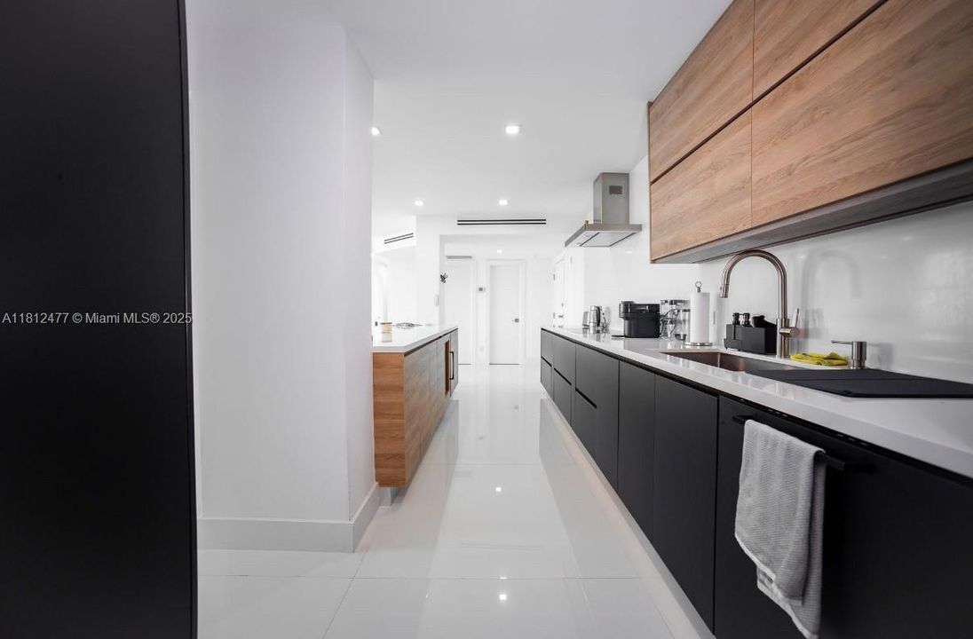 En Venta: $2,120,000 (3 camas, 3 baños, 2120 Pies cuadrados)