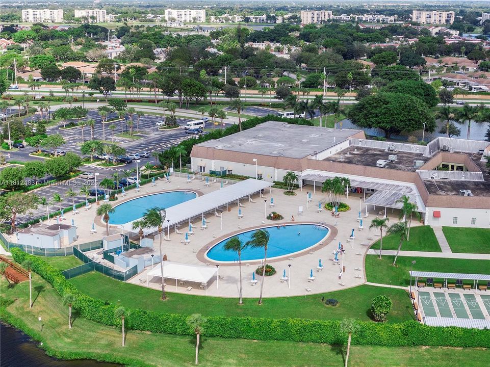 Community pool