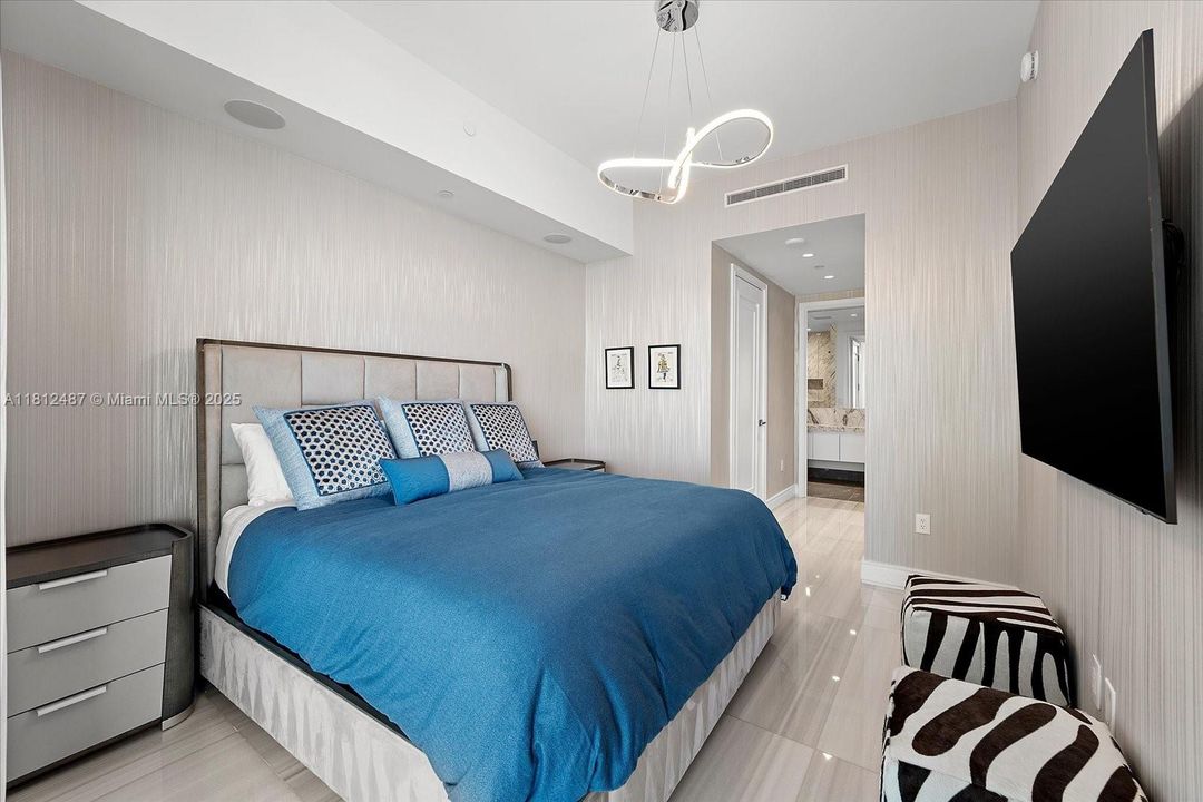 For Sale: $9,900,000 (5 beds, 7 baths, 4131 Square Feet)