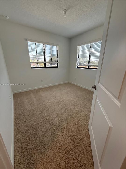 Recently Rented: $3,300 (4 beds, 2 baths, 0 Square Feet)