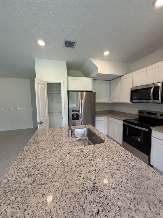 Recently Rented: $3,300 (4 beds, 2 baths, 0 Square Feet)