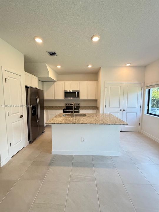 Recently Rented: $3,300 (4 beds, 2 baths, 0 Square Feet)