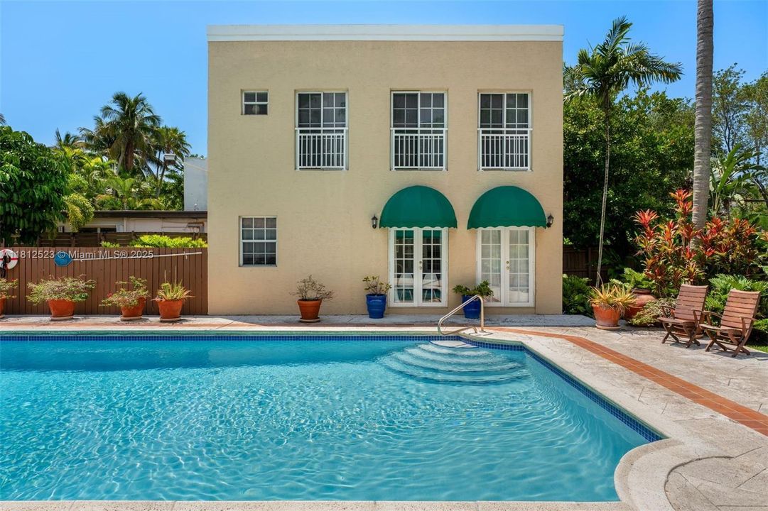 Inlaw Suite in Background