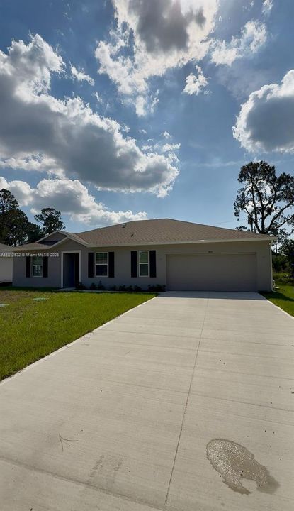 Recientemente alquilado: $2,450 (4 camas, 2 baños, 0 Pies cuadrados)