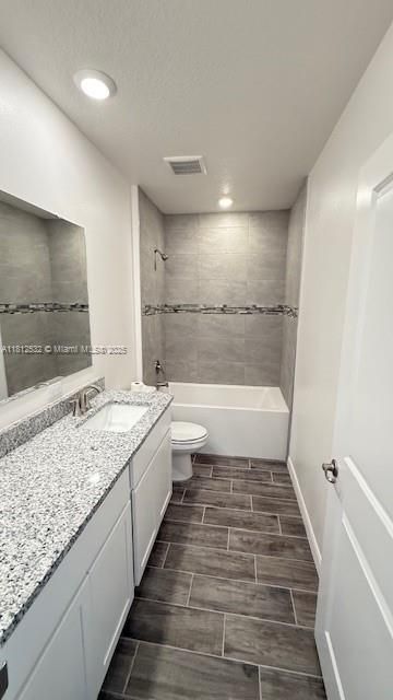 Recientemente alquilado: $2,450 (4 camas, 2 baños, 0 Pies cuadrados)