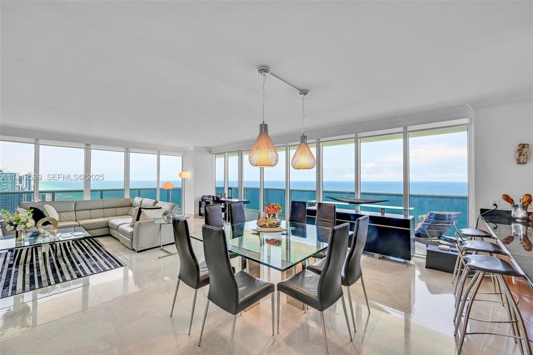 For Sale: $2,445,000 (3 beds, 3 baths, 2065 Square Feet)