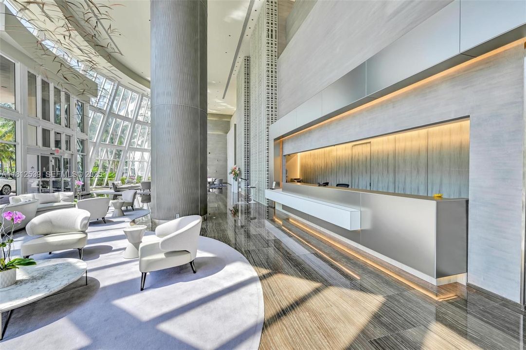 For Sale: $2,445,000 (3 beds, 3 baths, 2065 Square Feet)