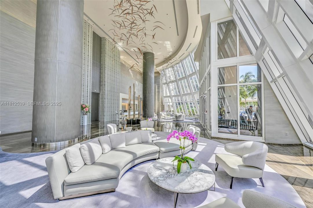 For Sale: $2,445,000 (3 beds, 3 baths, 2065 Square Feet)