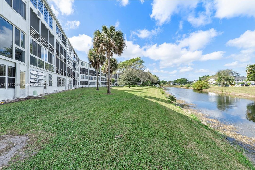 待售: $109,000 (2 贝兹, 1 浴室, 860 平方英尺)