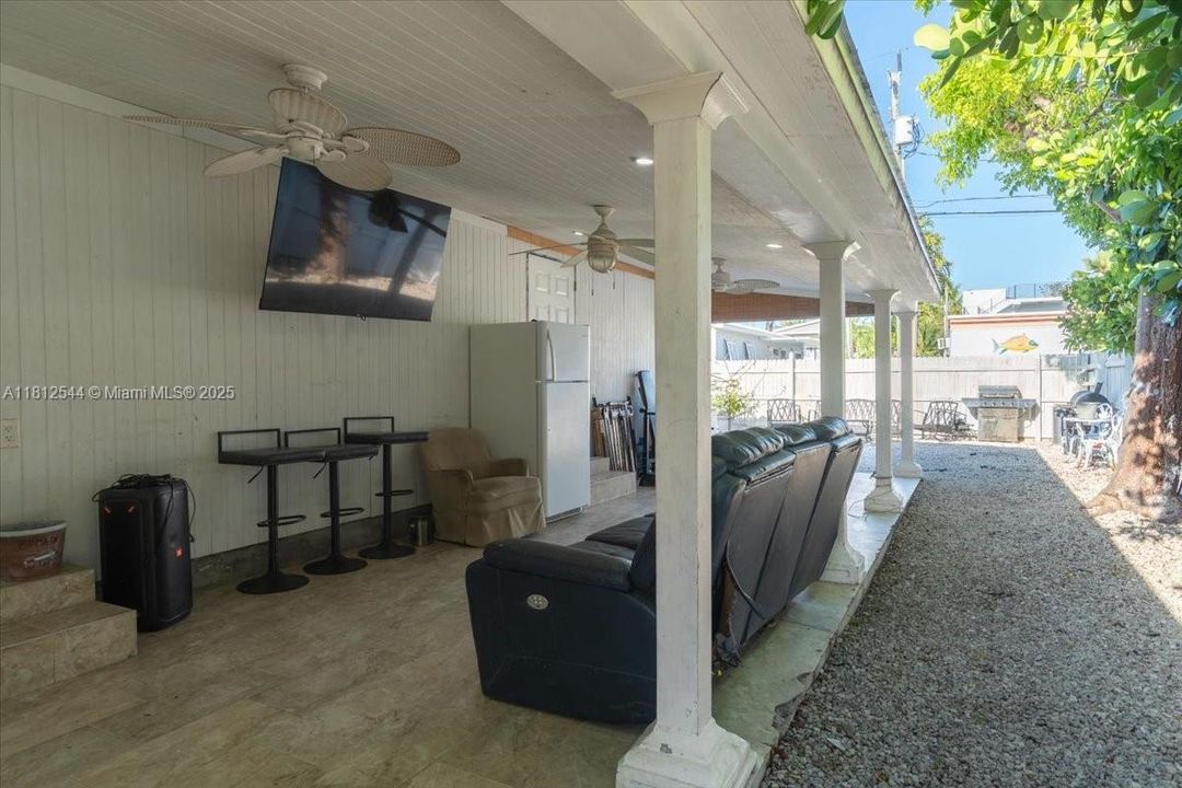 最近售出: $624,500 (5 贝兹, 4 浴室, 1492 平方英尺)