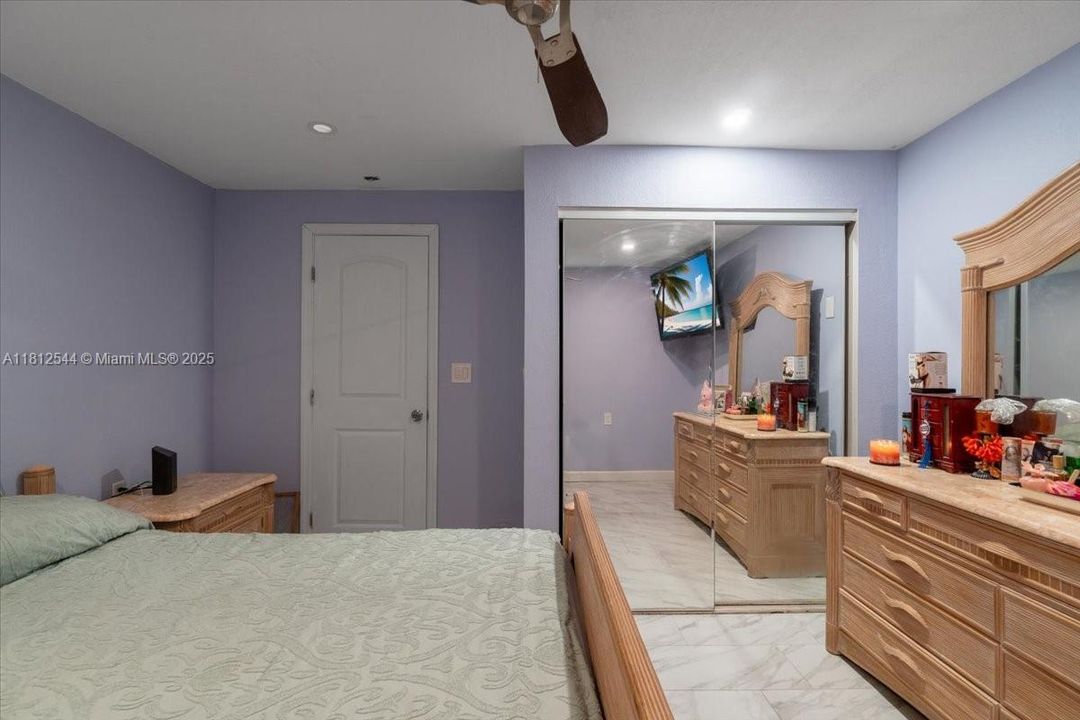 最近售出: $624,500 (5 贝兹, 4 浴室, 1492 平方英尺)