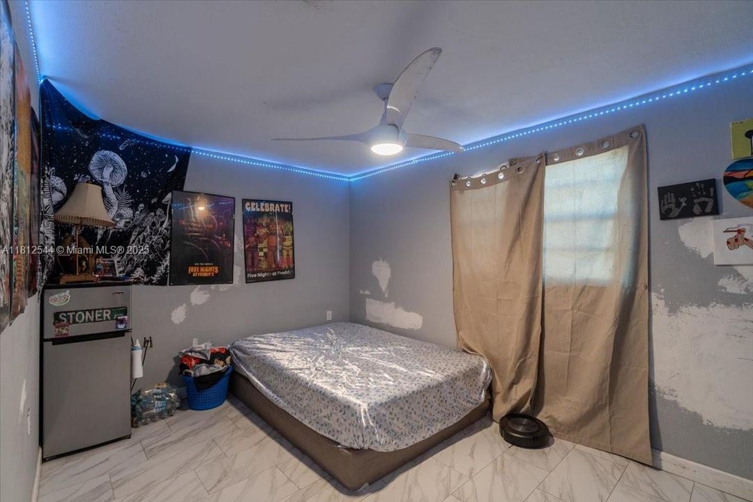 最近售出: $624,500 (5 贝兹, 4 浴室, 1492 平方英尺)