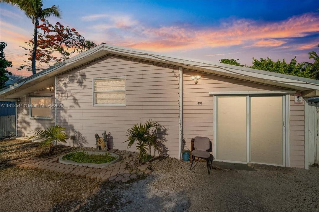 最近售出: $624,500 (5 贝兹, 4 浴室, 1492 平方英尺)