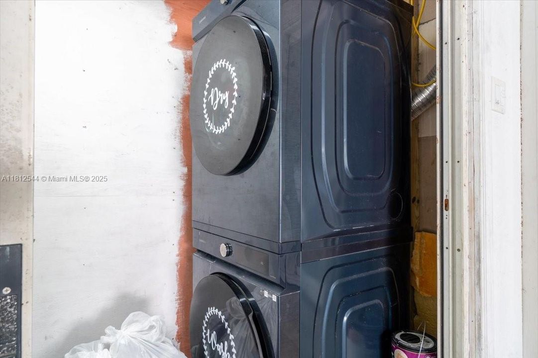 最近售出: $624,500 (5 贝兹, 4 浴室, 1492 平方英尺)