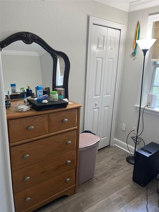 Под контрактом: $174,900 (1 спален, 1 ванн, 664 Квадратных фут)