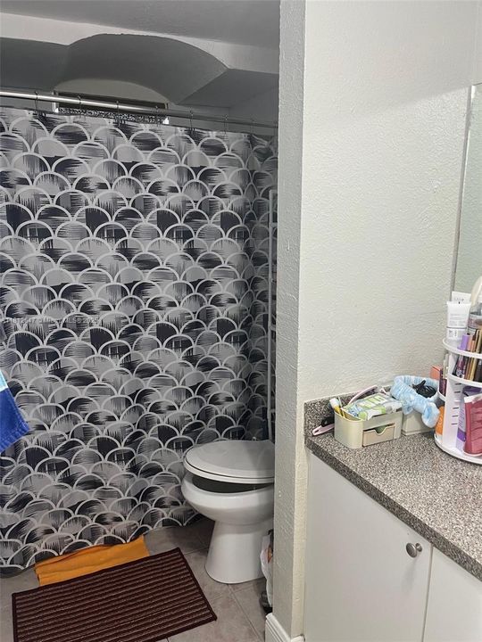 Под контрактом: $174,900 (1 спален, 1 ванн, 664 Квадратных фут)