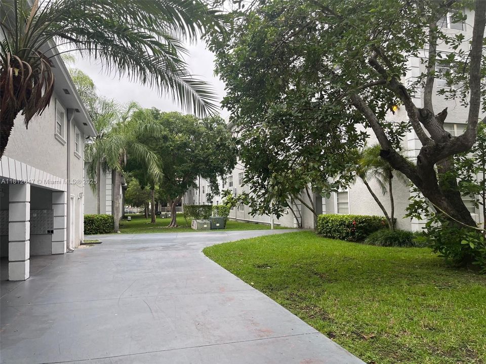 Под контрактом: $174,900 (1 спален, 1 ванн, 664 Квадратных фут)