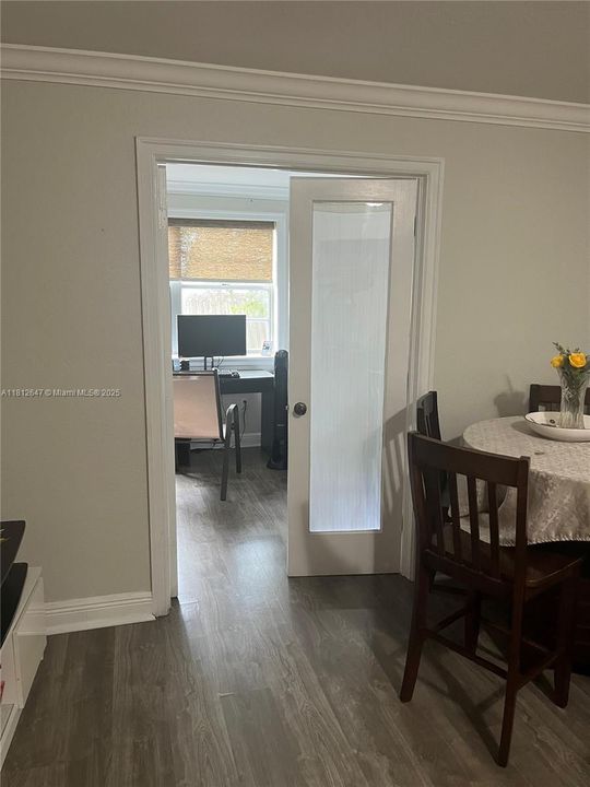 Под контрактом: $174,900 (1 спален, 1 ванн, 664 Квадратных фут)