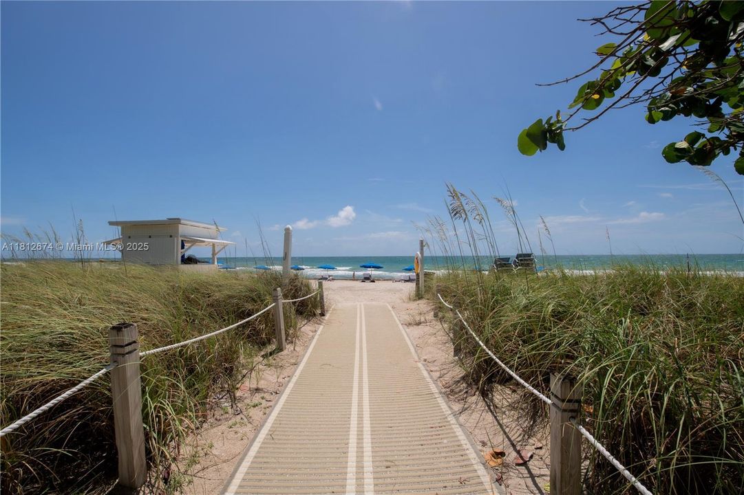 One step to the beach