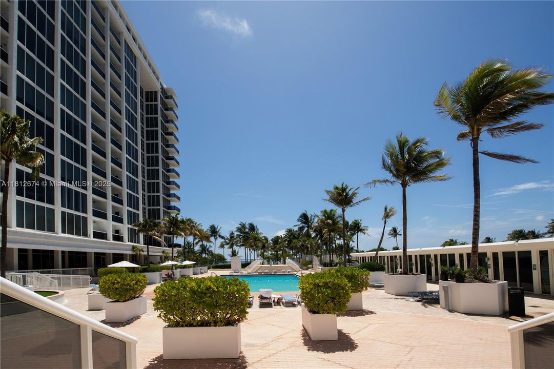 En Venta: $950,000 (2 camas, 2 baños, 1056 Pies cuadrados)