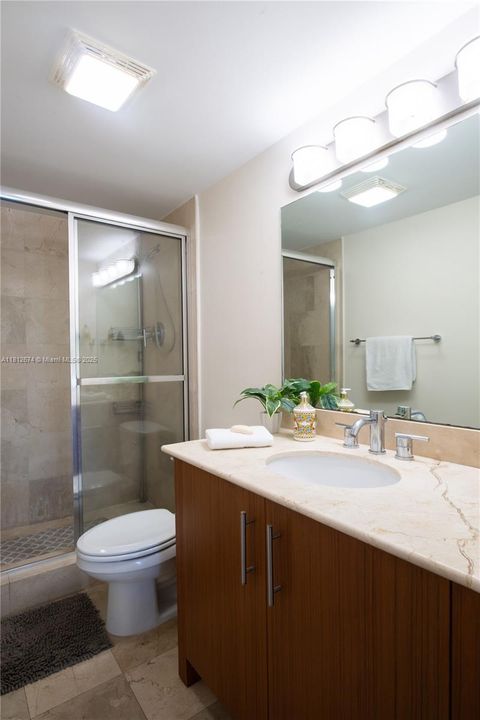 En Venta: $950,000 (2 camas, 2 baños, 1056 Pies cuadrados)