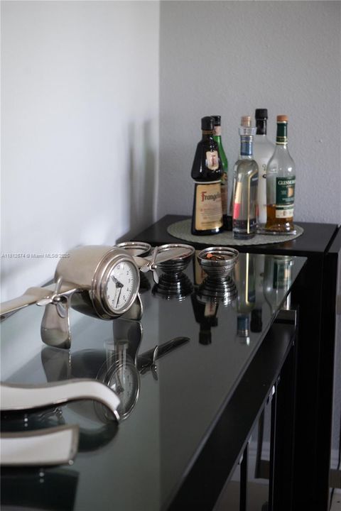 En Venta: $950,000 (2 camas, 2 baños, 1056 Pies cuadrados)