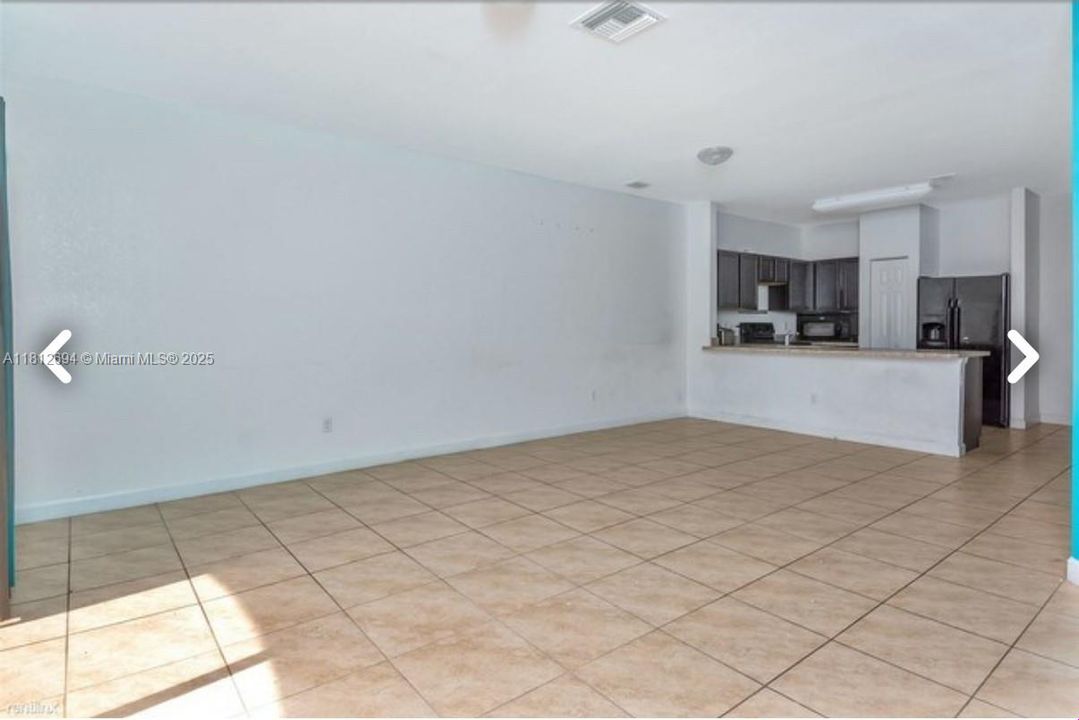 На продажу: $365,999 (3 спален, 2 ванн, 1596 Квадратных фут)