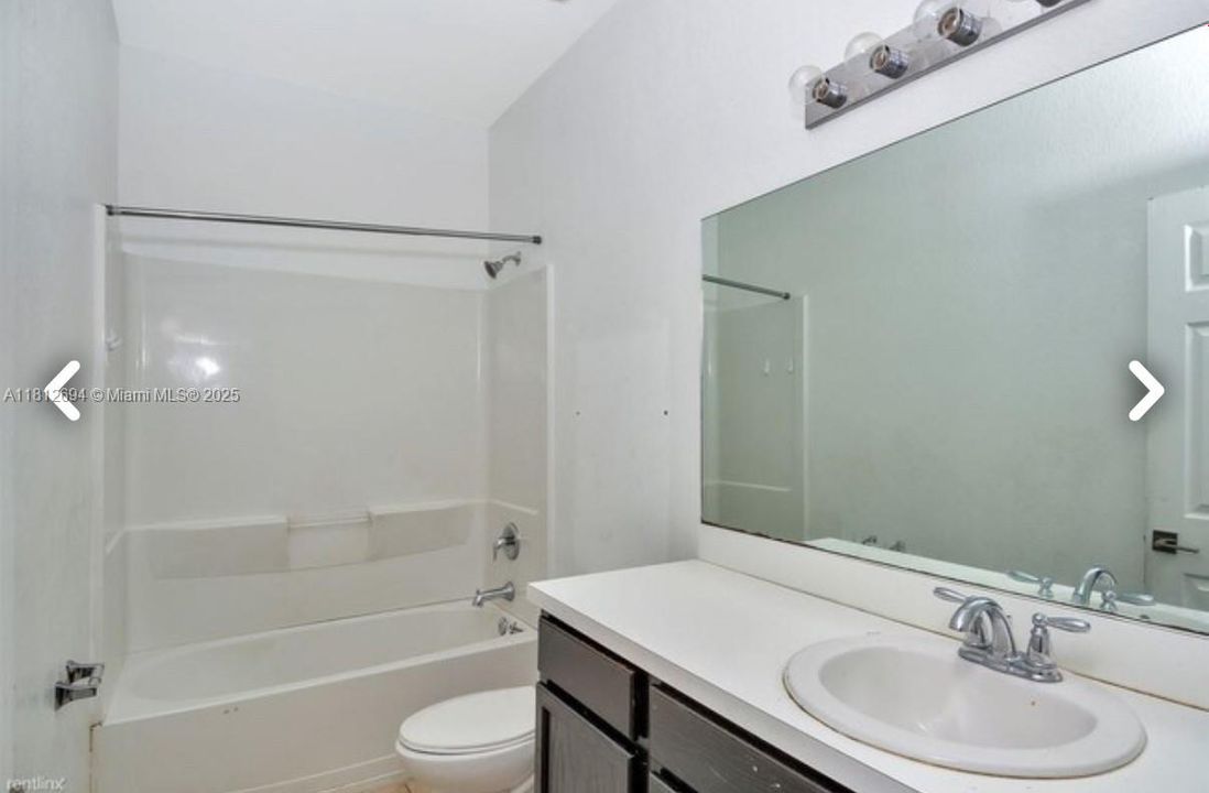 На продажу: $365,999 (3 спален, 2 ванн, 1596 Квадратных фут)