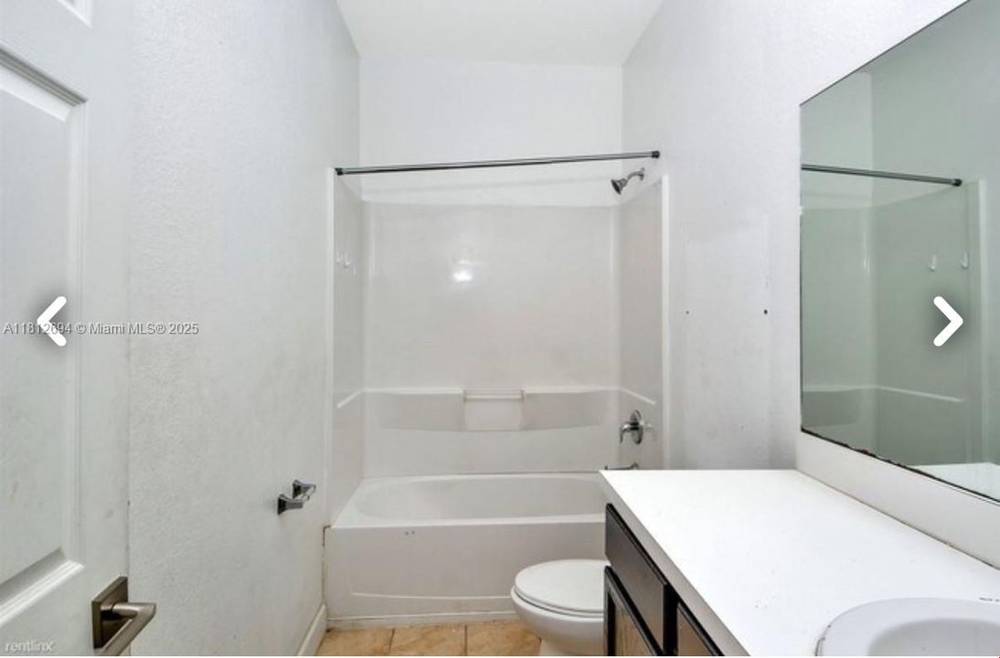 На продажу: $365,999 (3 спален, 2 ванн, 1596 Квадратных фут)